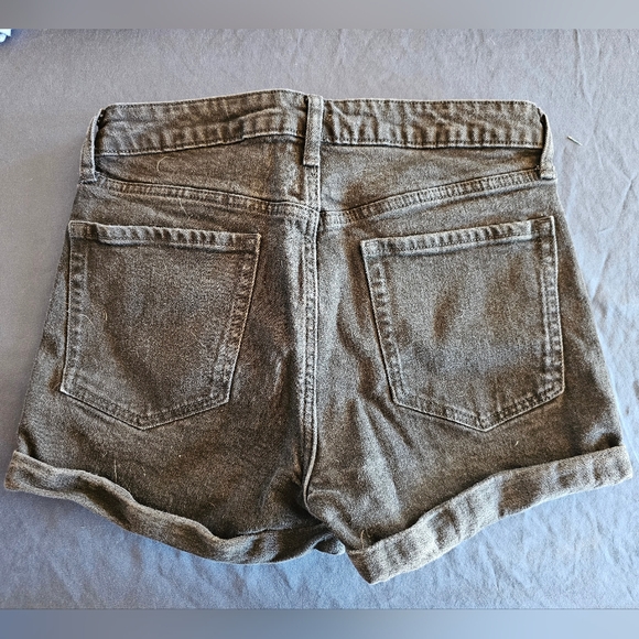 Old Navy shorts - Picture 3 of 3